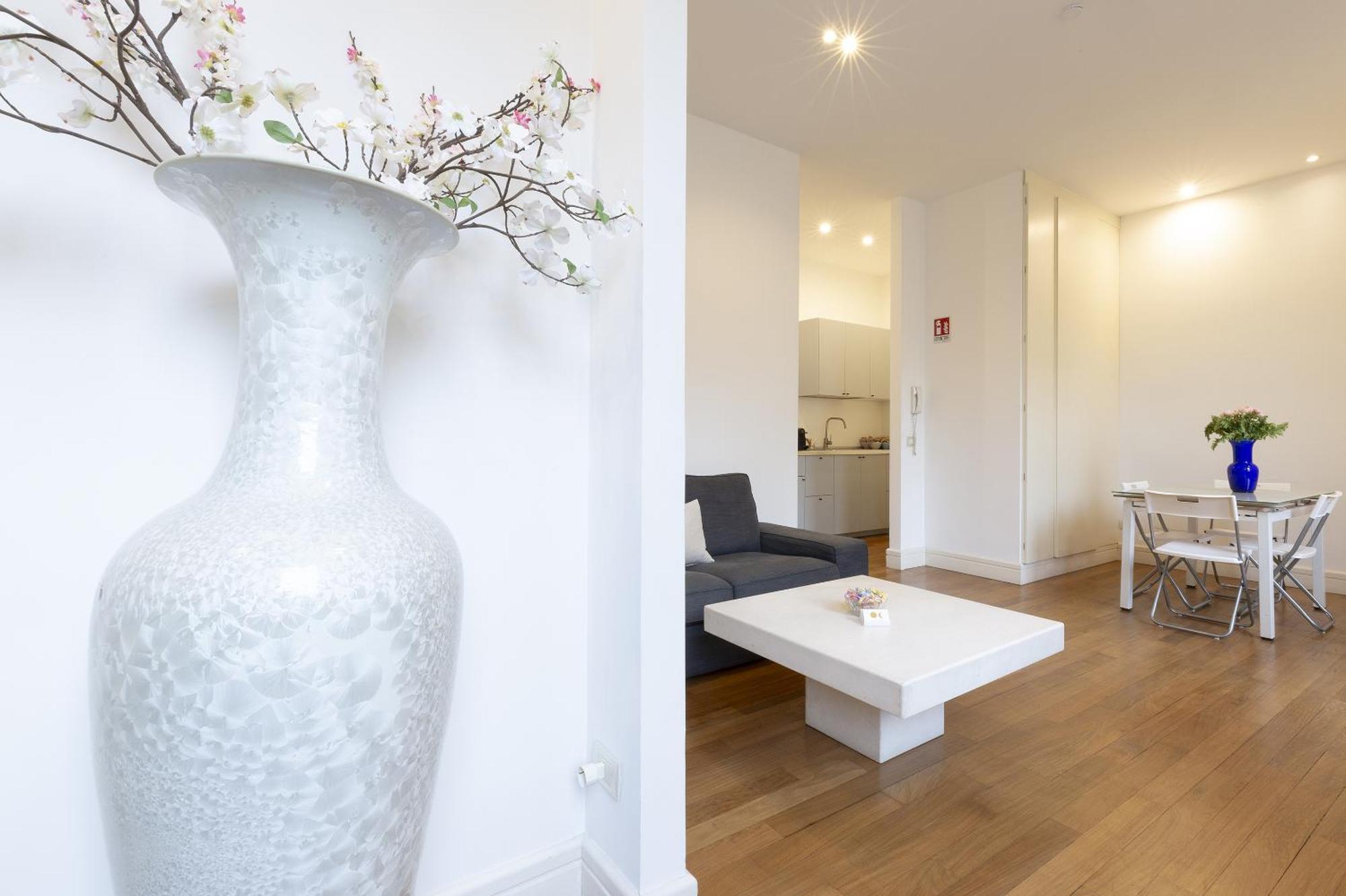 Vittore Rooms & Apartment Milaan Buitenkant foto