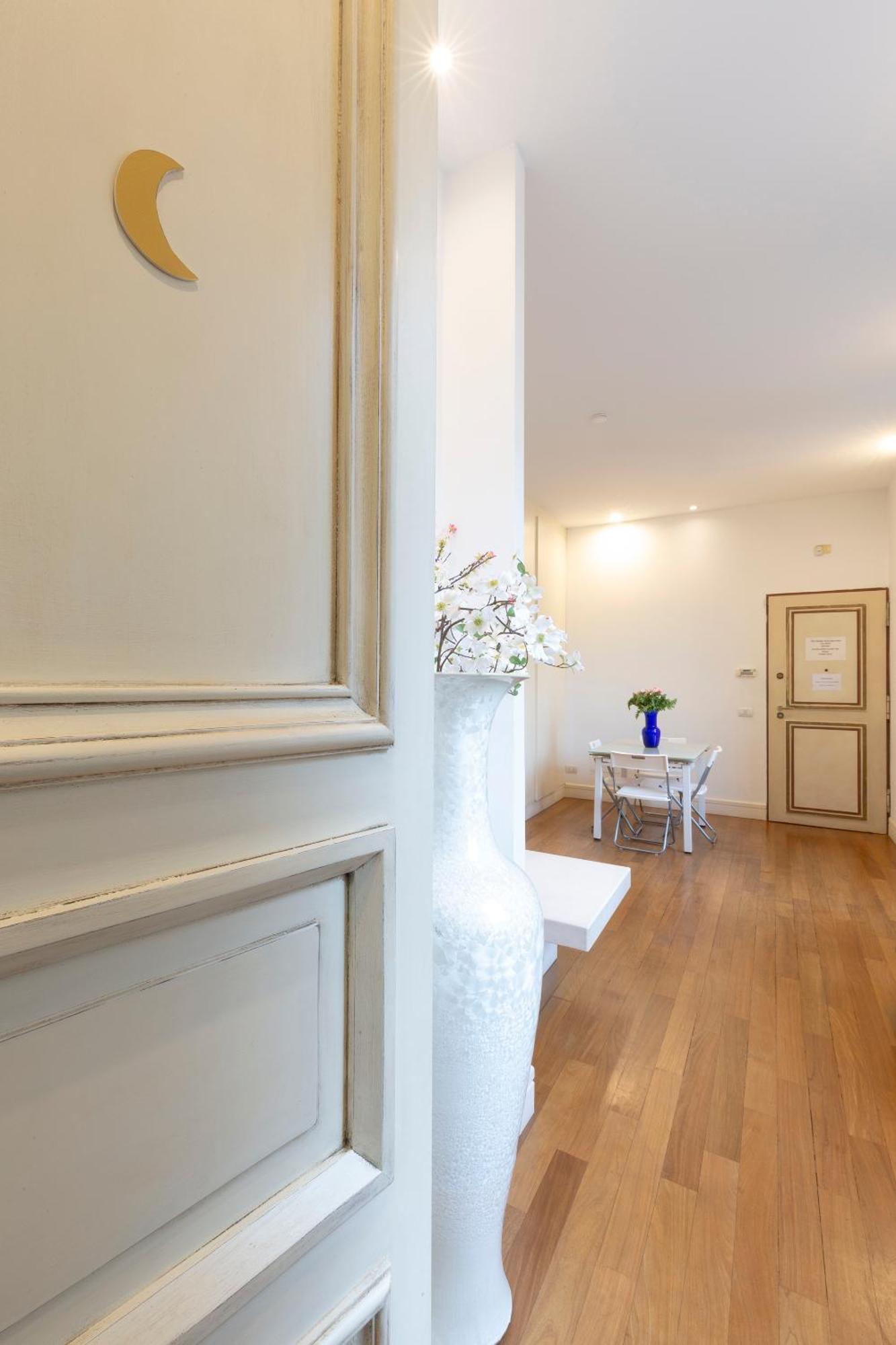 Vittore Rooms & Apartment Milaan Buitenkant foto